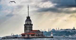 TURZM DESTNASYONLARINDA SRDRLEBLR TURZMN SRDRLEBLR REKABET AISINDAN DEERLENDRLMES